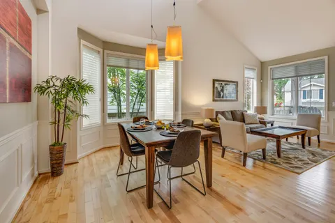 4-комн. квартира, 128 м², Сино